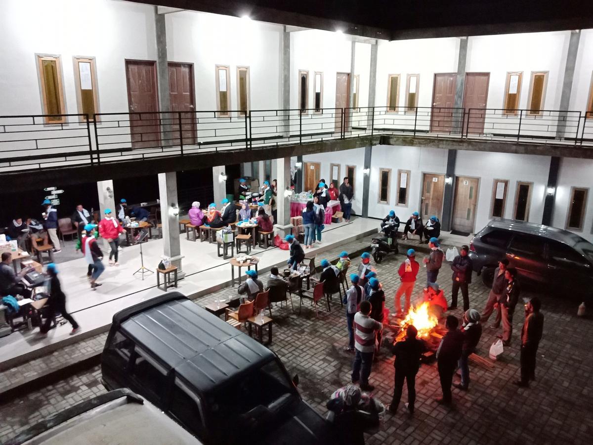 Bromo Backpacker Tosari Apartman Pasuruan Kültér fotó